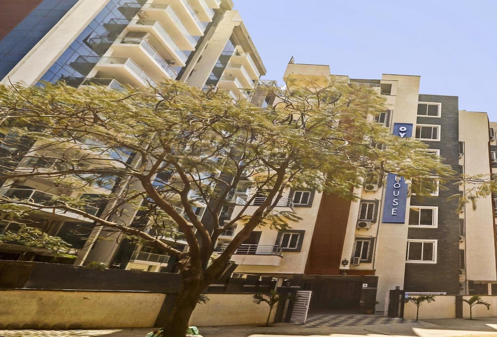 Collection O White House Near Kims Kondapur Hotel Kondapur  ภายนอก รูปภาพ
