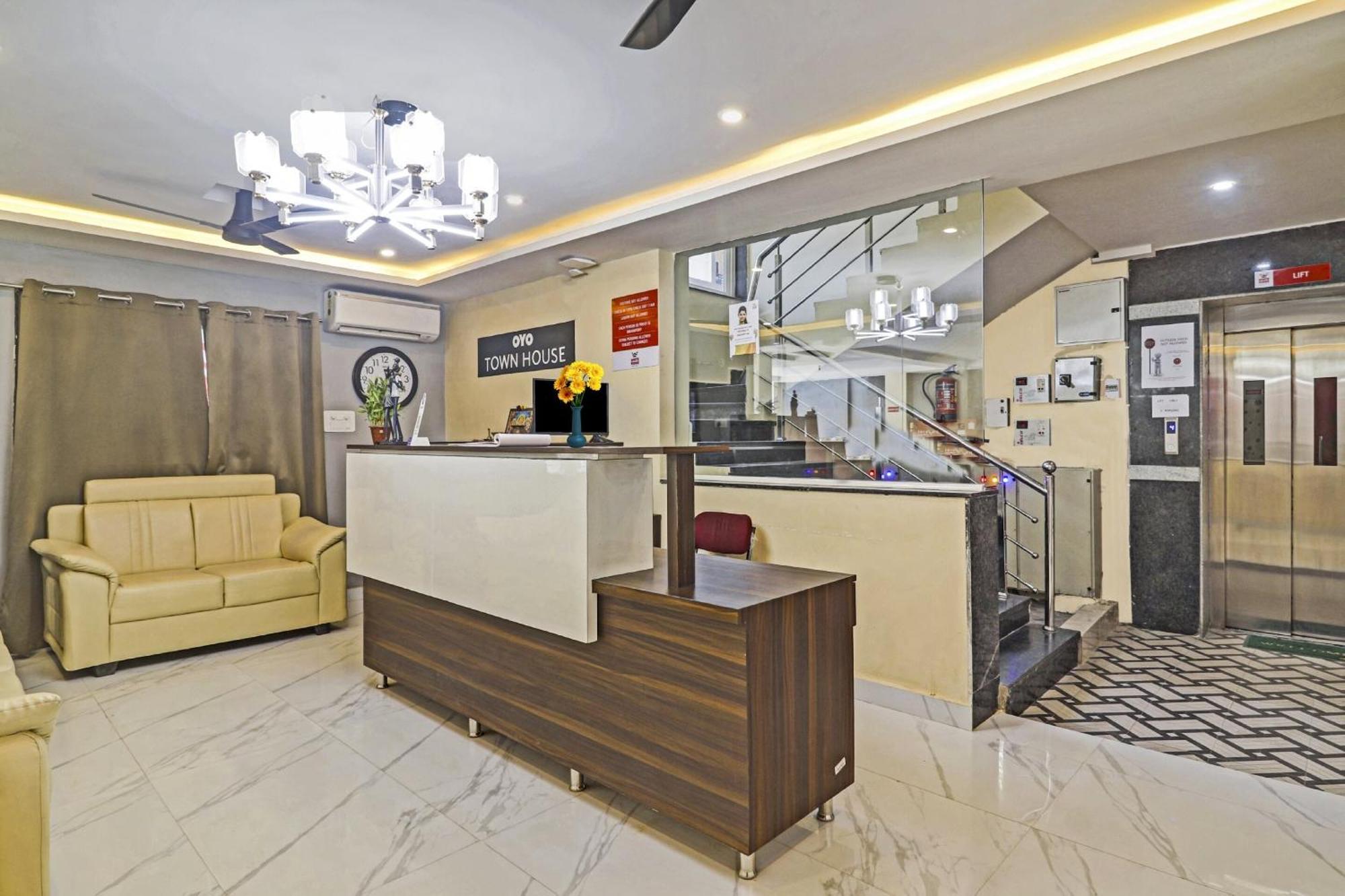 Collection O White House Near Kims Kondapur Hotel Kondapur  ภายนอก รูปภาพ